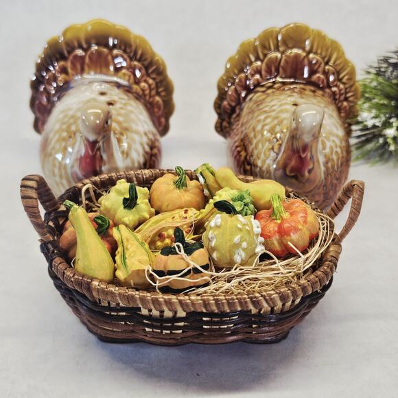 Thanksgiving Cornucopia Basket Resin Pumpkins Gourds Squash Fall Mini Decor - Picture 4 of 9